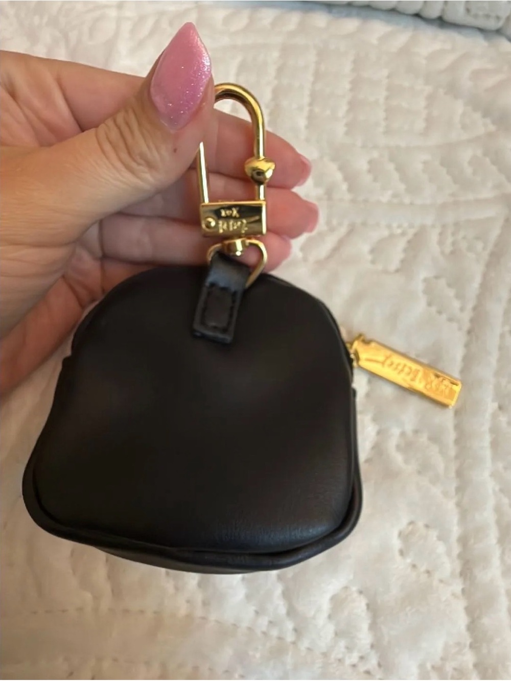 Betsey Johnson Black Leather Coin Pouch with Gold Hardware - Picture 2 of 3
